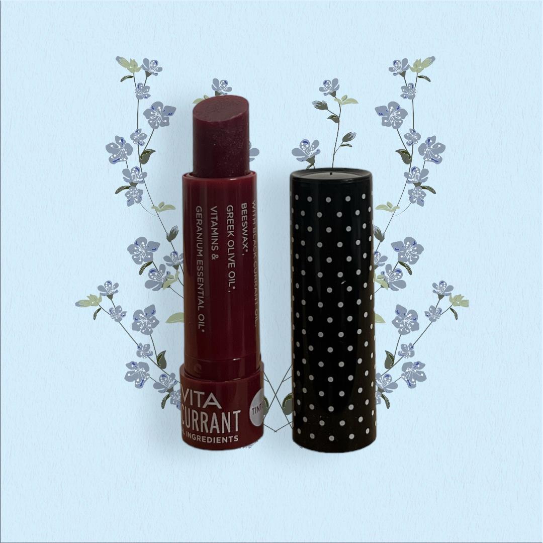 Apivita Bálsamo labial con grosella negra