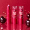 Essence Bálsamo Labial Heart Core Afrutado Nº01 Crazy Cherry - Imagen 2