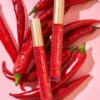 Essence Brillo de Labios What The Fake! Extreme Plumping Lip Filler Volumizador Extracto Chili - Imagen 4